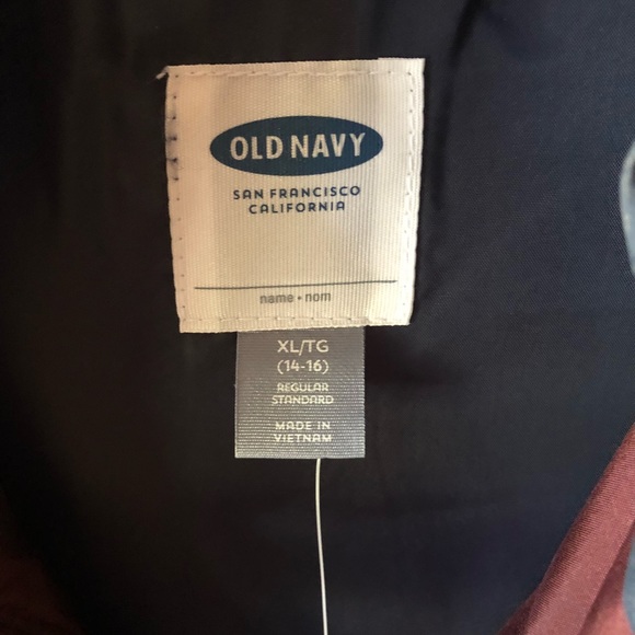 Old navy navy and burgundy puffer vest NWT - Picture 3 of 3